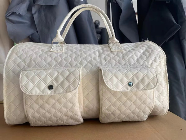 Chic Travel Bag with Storage Magic